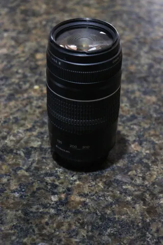LENTE CÂNON EF 75-300