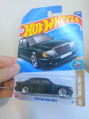 Carrinho Hotwheels Mercedes-Benz 500 E Verde Novo 1:64 Hot Wheels