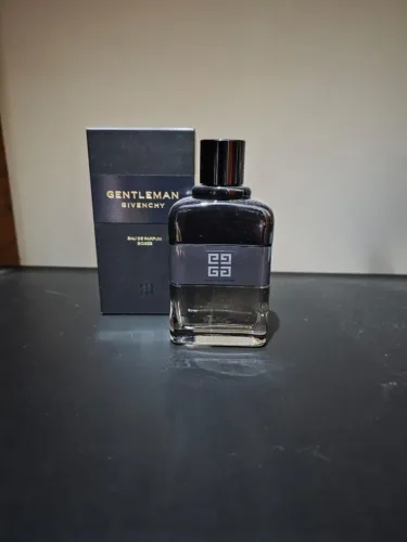 Givenchy Gentleman Boisée (Usado)