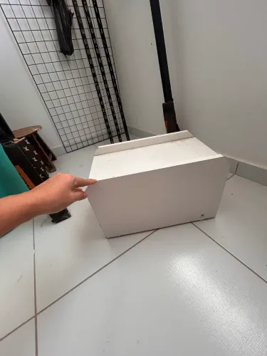 Suporte para gabinete de computador 