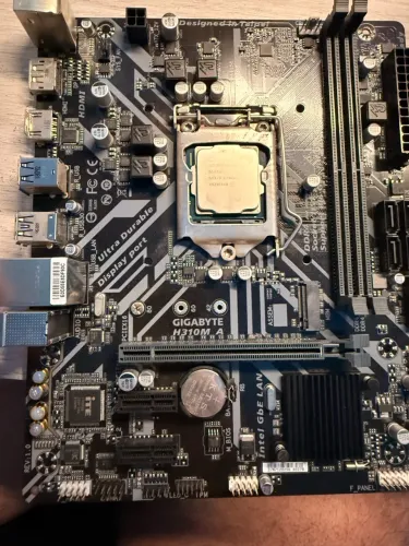 Kit Intel Pentium Gold G5400 + Placa Gigabyte H310M A com Slot M.2