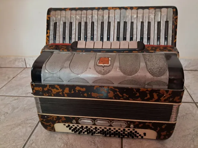 Vendo sanfona sonelli