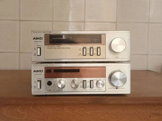 Aiko System 3000 (Tuner DT-3000 e Power PA-3000)