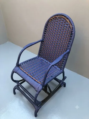 Cadeira de balanço infantil 