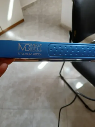 vendo prancha de cabelo (leva junto acessórios)