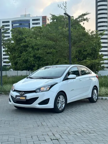 Hyundai HB20S C.style/c.plus1.6 Flex 16V Aut. 4P 2015