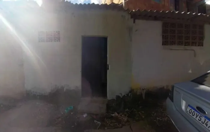 VENDE SE CASA NA VENTOSA