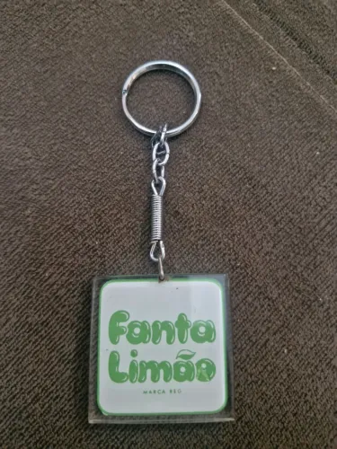 Antiguidade- chaveiro anos 70 - Fanta Limão- raro( colecionismo)