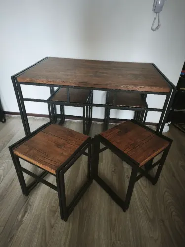 Mesa de Jantar Moderna (4 espaços)