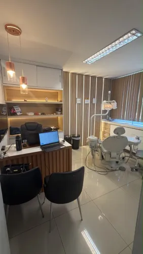 Vendo clínica odontológica em funcionamento 