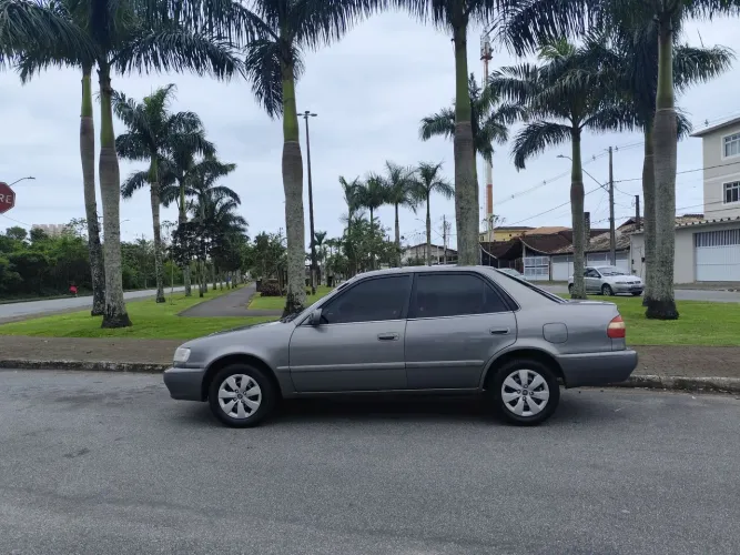 Toyota Corolla XEI 1.8/1.8 Flex 16V Aut. 2002