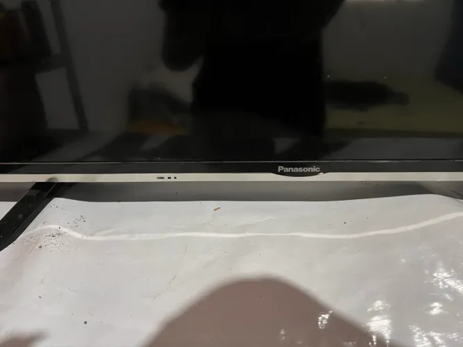 Vendo televisão Panasonic primeiro dono smart 40 polegadas