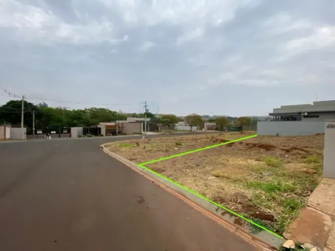 Terreno de 319m² à venda em condomínio - Quintas de São José