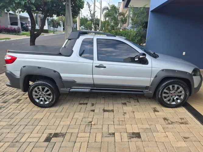 Fiat Strada Adventure 1.8/ 1.8 Locker Flex CE 2015