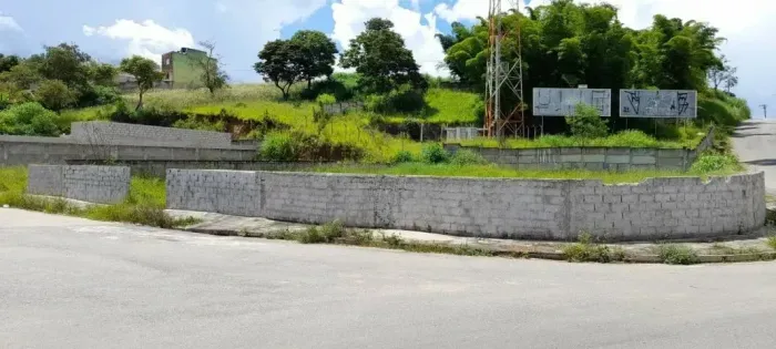 Terreno de 550m² à venda em Taubaté, SP