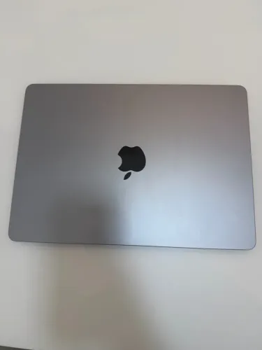MacBook m2