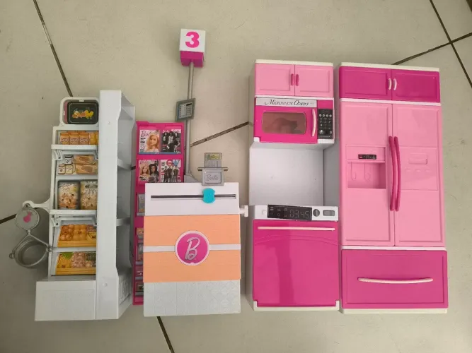 Lote Cozinha e Mercadinho Barbie