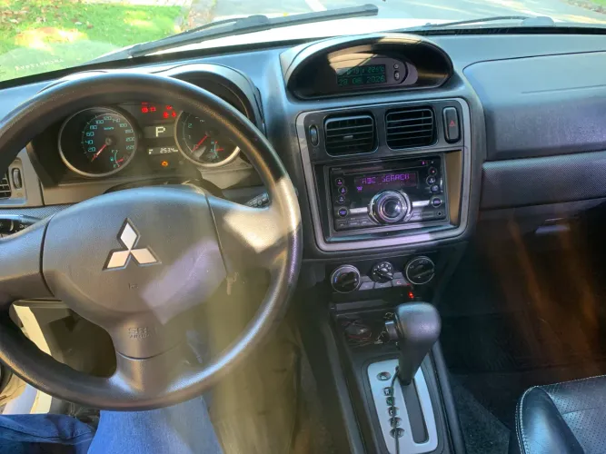 Mitsubishi Pajero TR4 2.0 Flex 16V 4X2 Aut. 2015