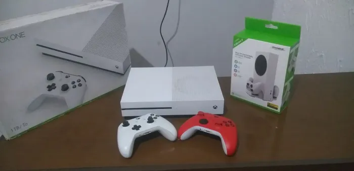 XBOX ONE + ACESSÓRIOS