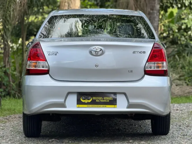 Toyota Etios X Plus Sedan 1.5 Flex 16V 4P Aut. 2020
