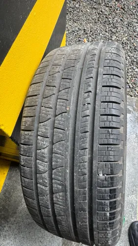 2 Pirelli Scorpion Verde 235 45 19 / 2 unidades