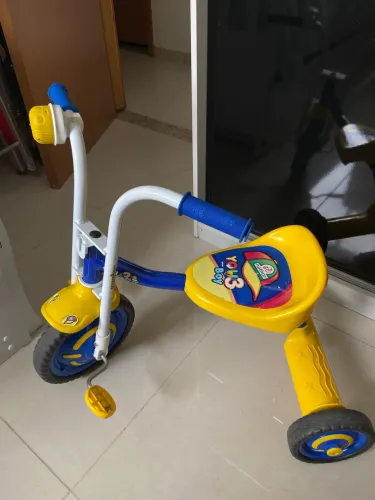 Triciclo Infantil Nathor You 3Boy Azul/Amarelo com Acessórios em Alumínio