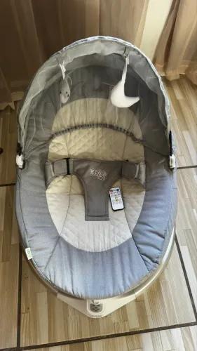 Cadeira de balanço para bebê elétrica
