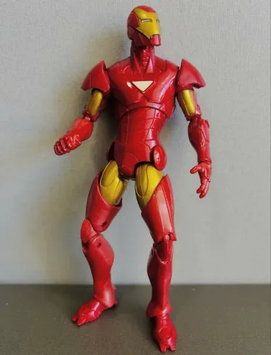 HOMEM DE FERRO
