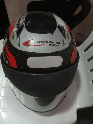 Capacete