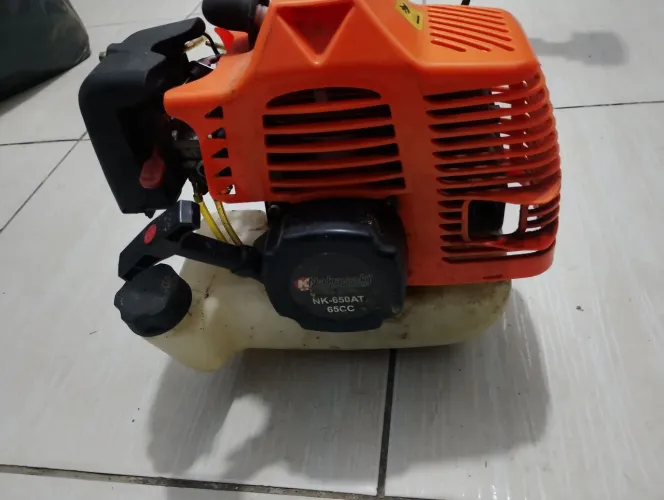 Roçadeira Nakasaki
