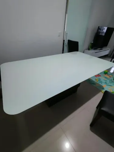 Mesa de jantar tampo de vidro 6 lugares