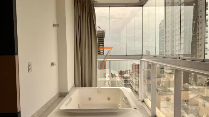Apartamento com 5 dormitórios à venda, 331 m² por R$ 6.200.000 - Meia Praia - Itapema/SC