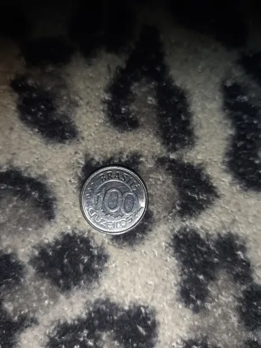 Moeda para colecionador de 100 cruzeiro