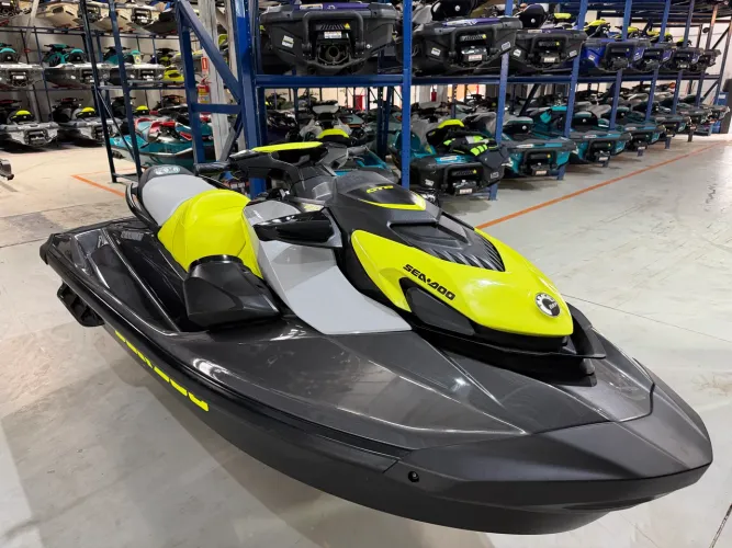 Jet sky sea doo GTR 230