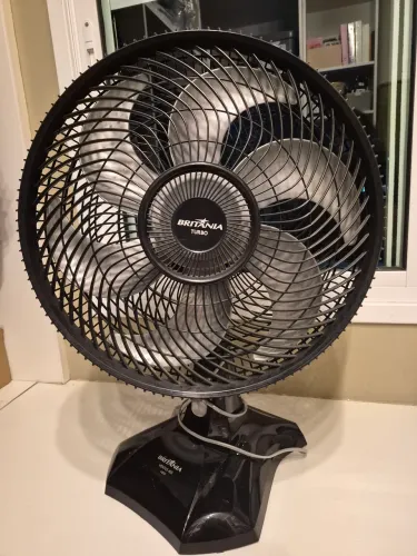Ventilador 127V, Ventus 400, Britânia Turbo 140W, excelente estado