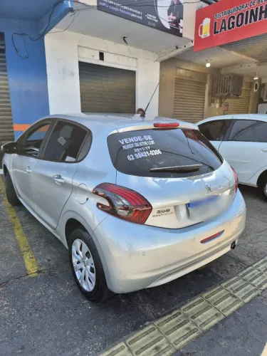 Peugeot 208 Active 1.2 Flex 12V 5P Mec. 2017