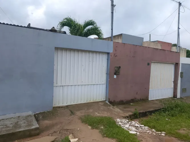 Alugo casa no bairro Guajará com água e luz incluso