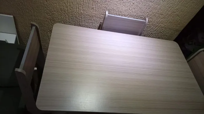 Mesa com 4 Cadeiras