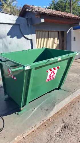 Lixeira contener basculante capacidade 1500lt norma ABNT NBR 1334