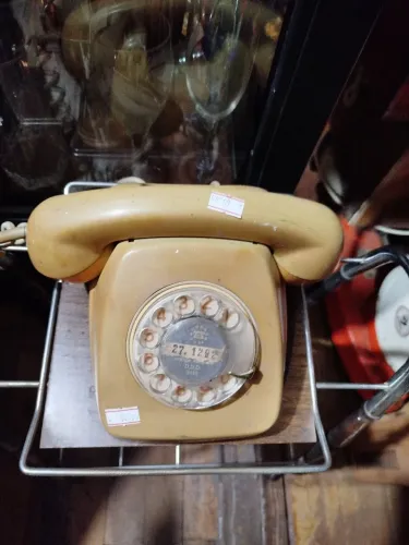 Telefone antigo 