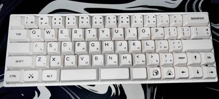 Teclado Mecânico Custom GK64X - Perfeito para jogos, desktop.