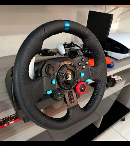 Volante Logitech G29 + Pedais Logitech