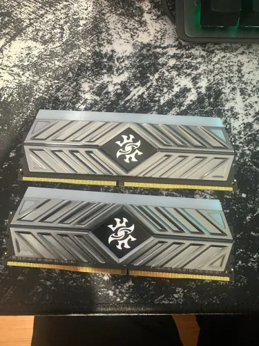 Memória XPG DDR4 2x 8gb 16gb 3000mhz ac cartão