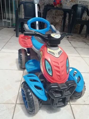 Carro do homem-aranha