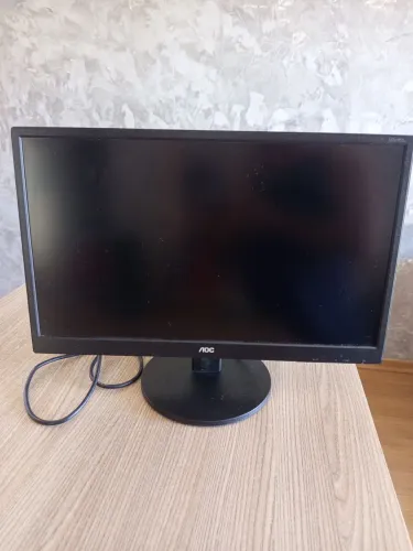 Monitor AOC 24