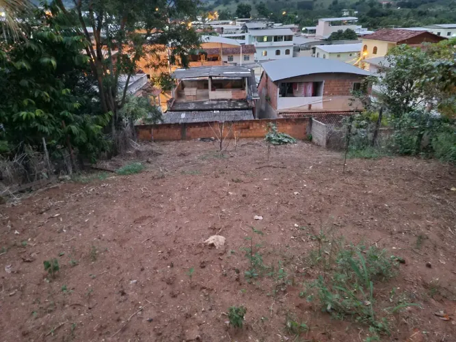 INVISTA NO SEU FUTURO: Terreno Perfeito para Seu Projeto dos Sonhos!
