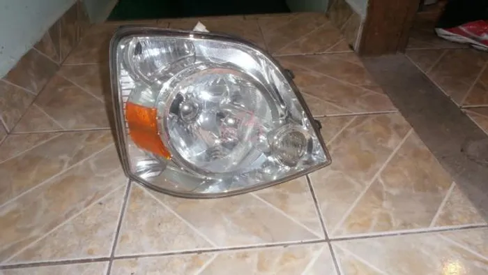 Farol diant (direito ) - effa start picape