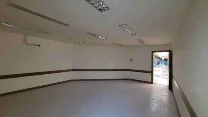 Sala em Bangu Centro, 35m2