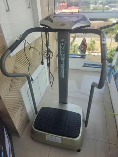 Plataforma Vibratória Fisio Medic