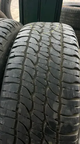 Pneus 215 65 16 Michelin (meia-vida)